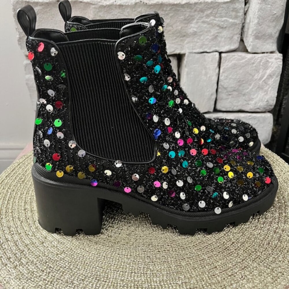 Betsey Johnson Rowann Sequins Metallic Chelsea Lug Sole Boots Womens 7.5